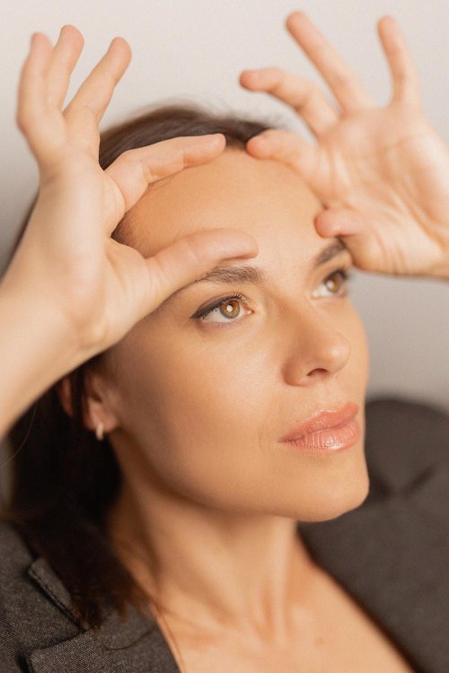 taller con una facialista ejercicios de yoga facial rumboati