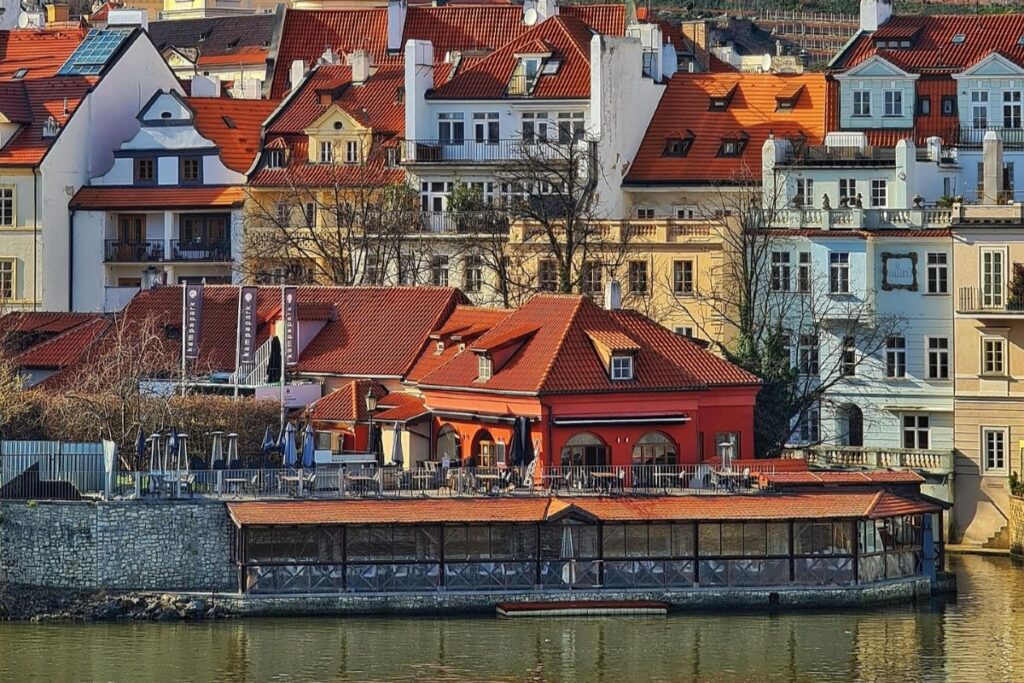 viaje para mujeres a praga